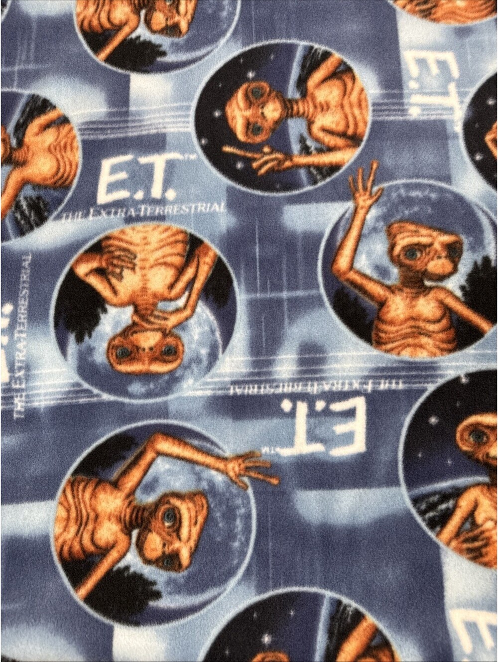 E.T. Framed Universal Studios Blue Fleece 3 Yards 105 in Length 58 in Width